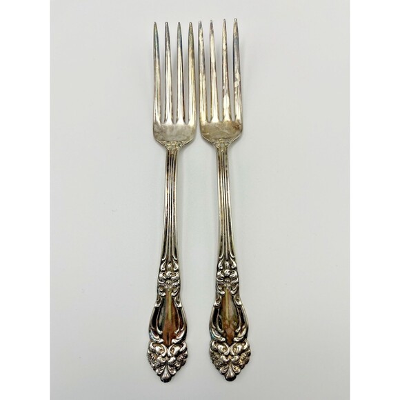 Vintage Reed & Barton FESTIVITY Tiger Lily Silverplate Two Dinner Fork 7 5/8" - Picture 1 of 5